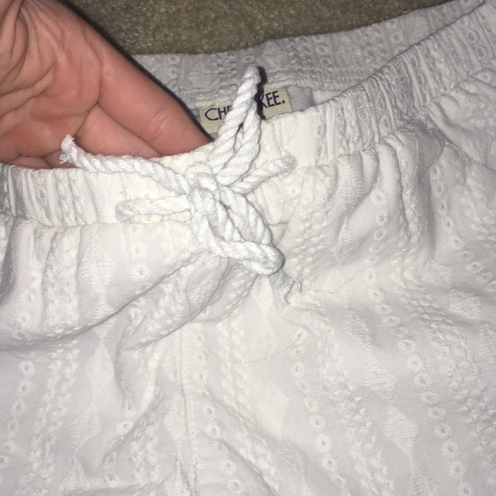 Shorts - Picture 2 of 4
